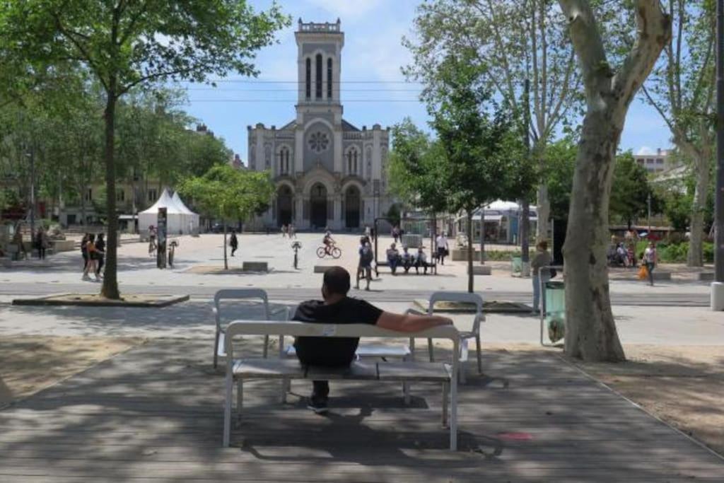 Apartament Magnifique T2 J Jaures Avec Garage Saint-Etienne  Zewnętrze zdjęcie